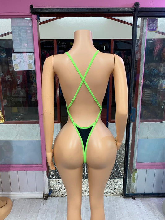 Shania Monokini