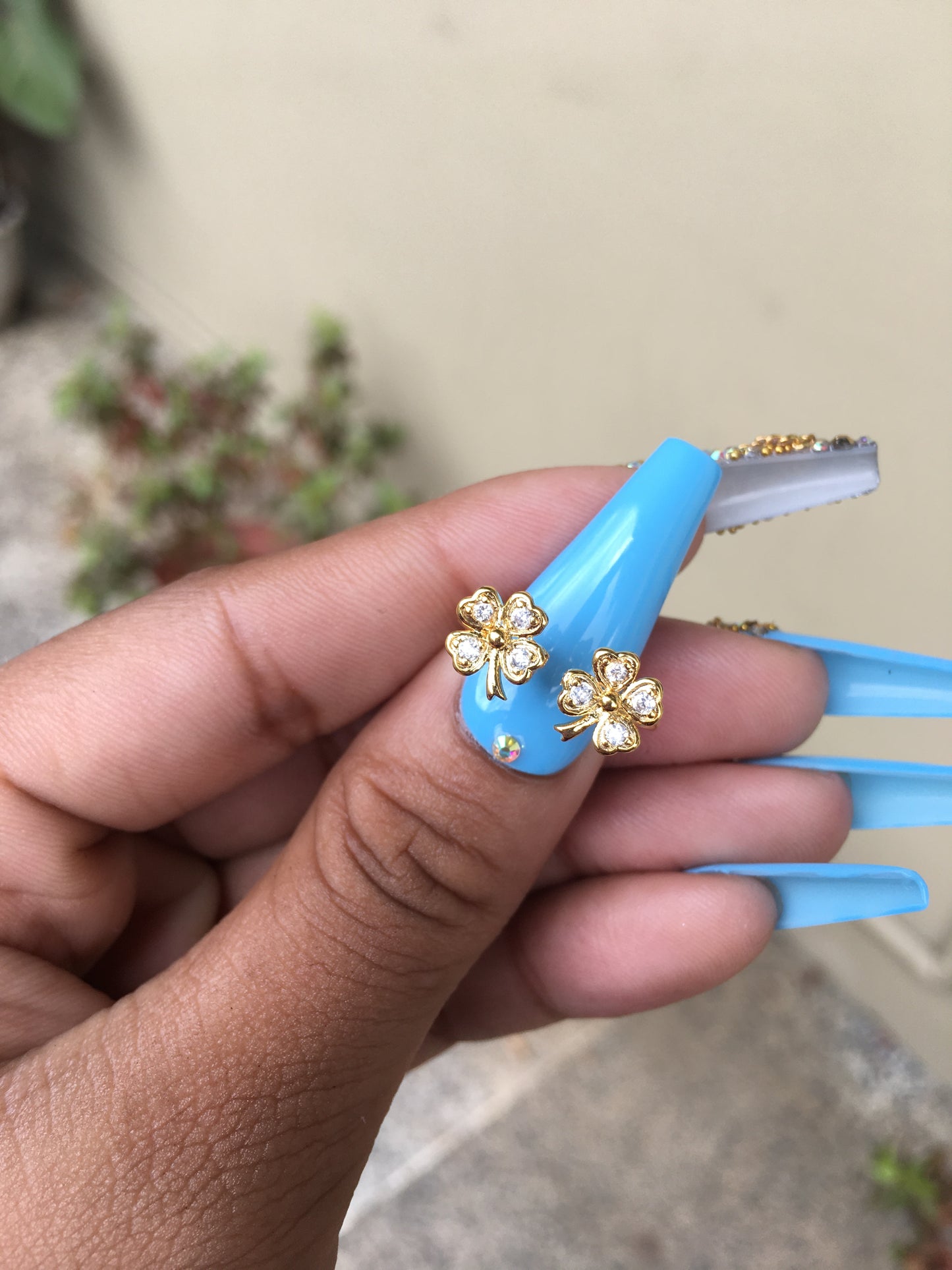 Flower ring in 24k