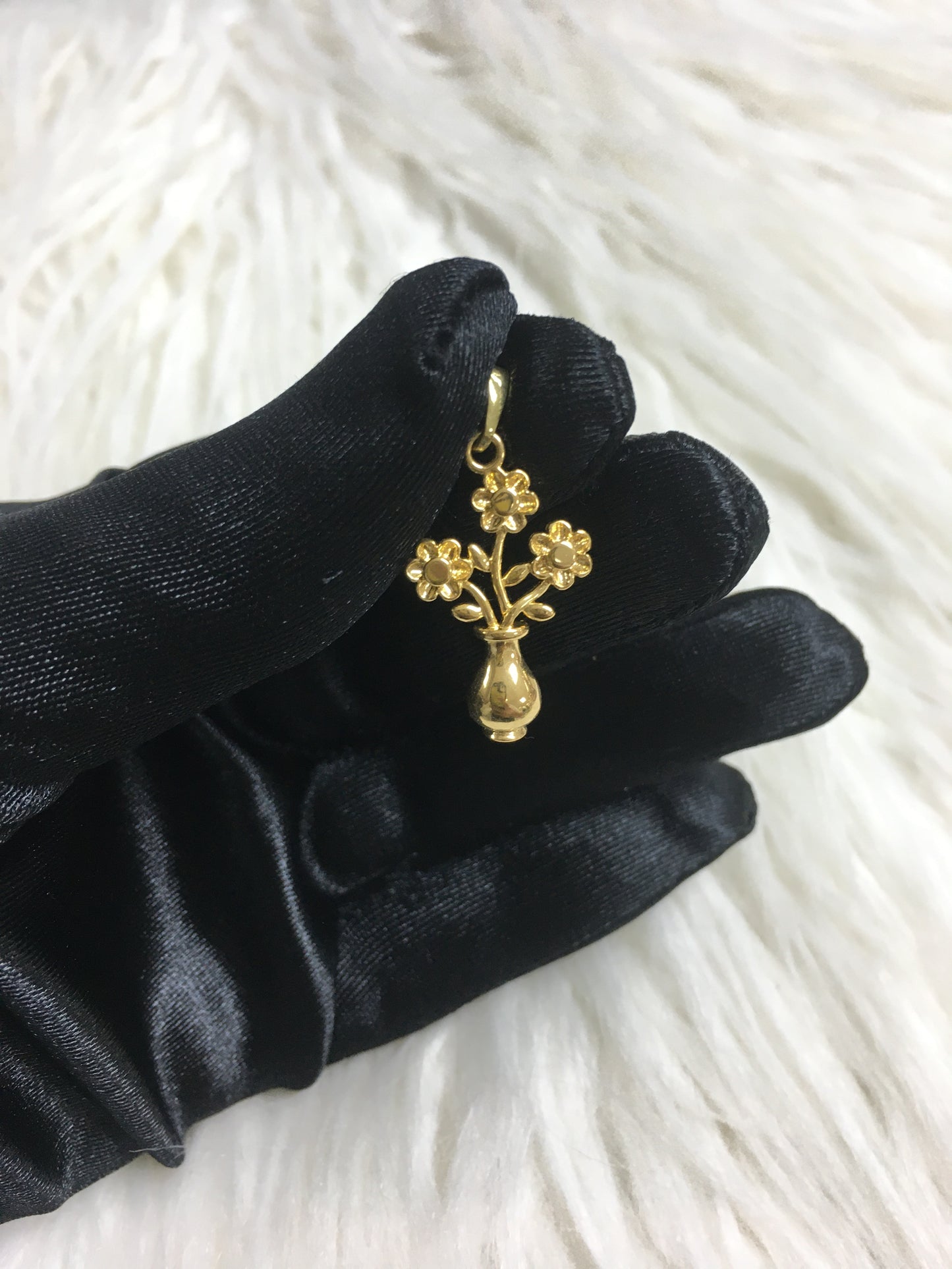 24k gold plated flower pendant