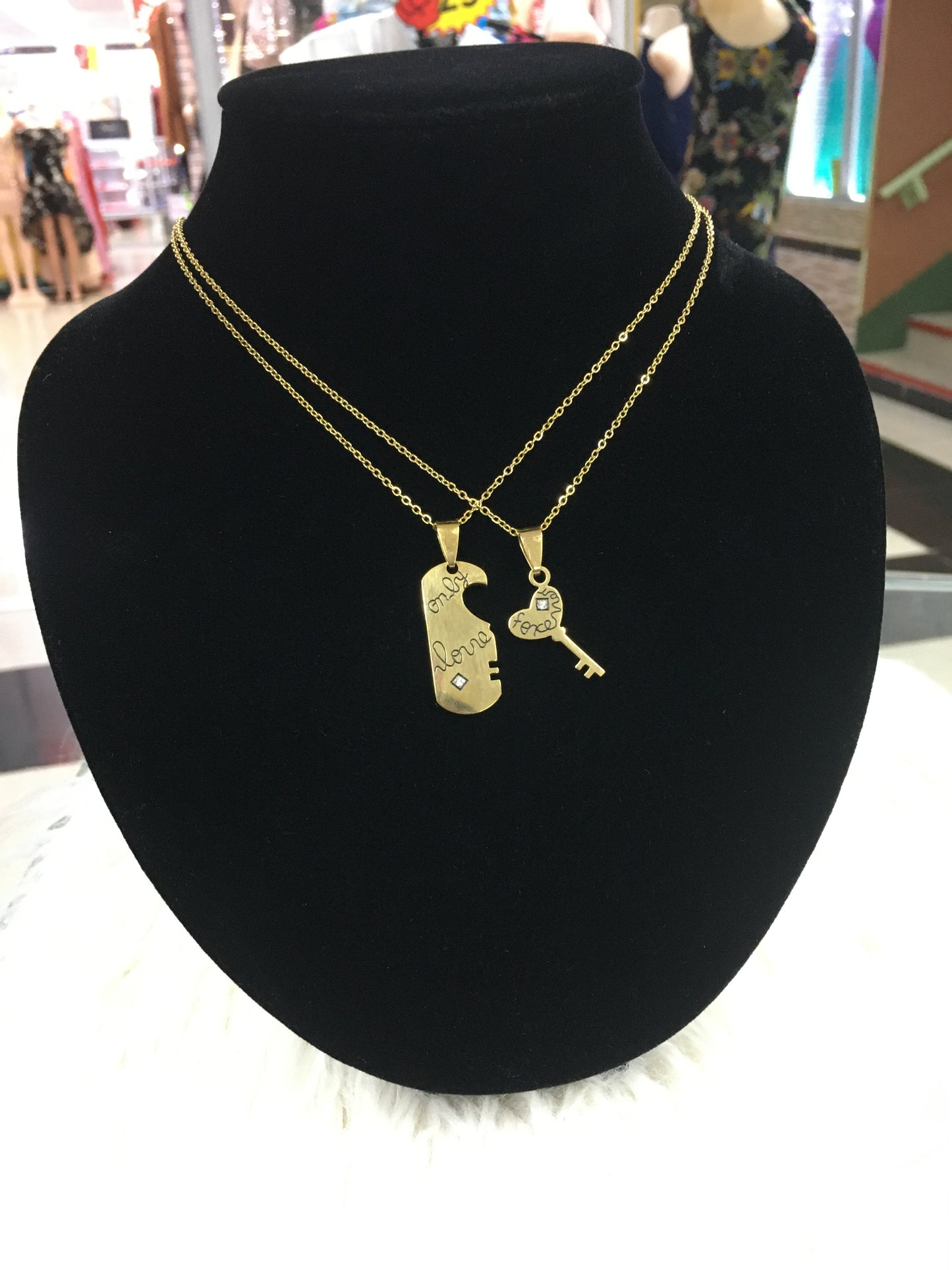 Couple Chain Set