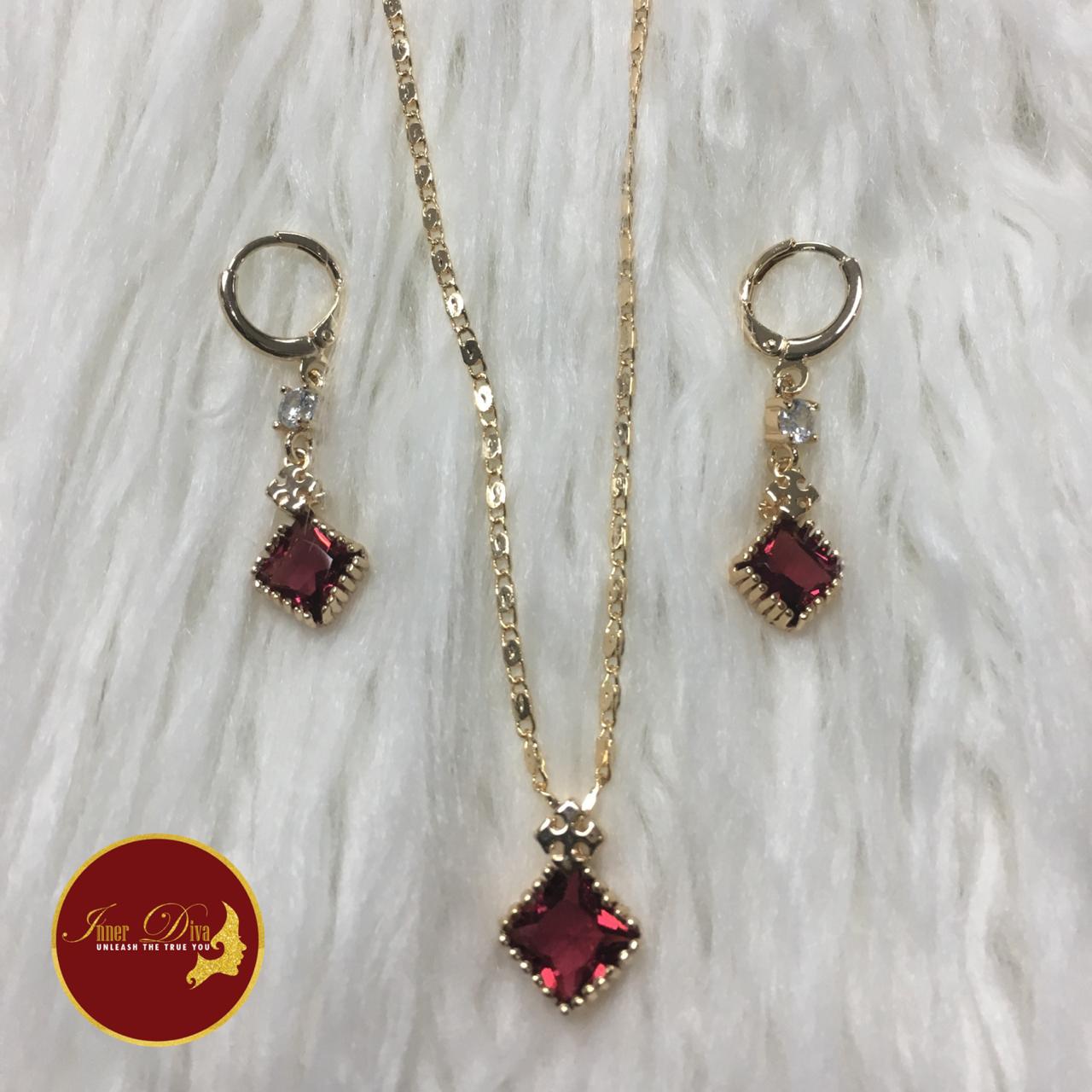 18k gold plated diamond shaped chain set