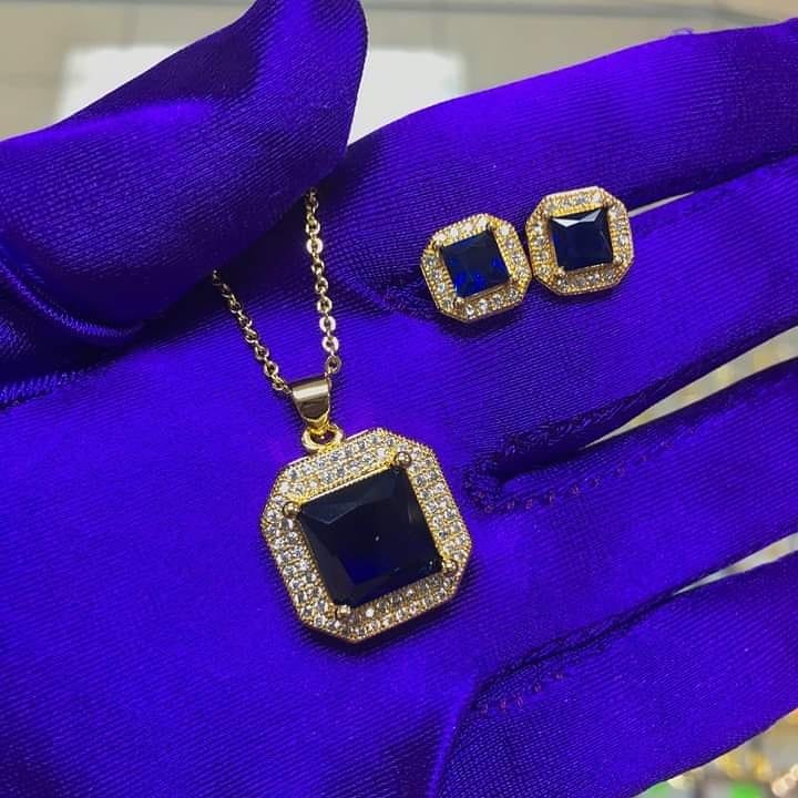 Square chain set