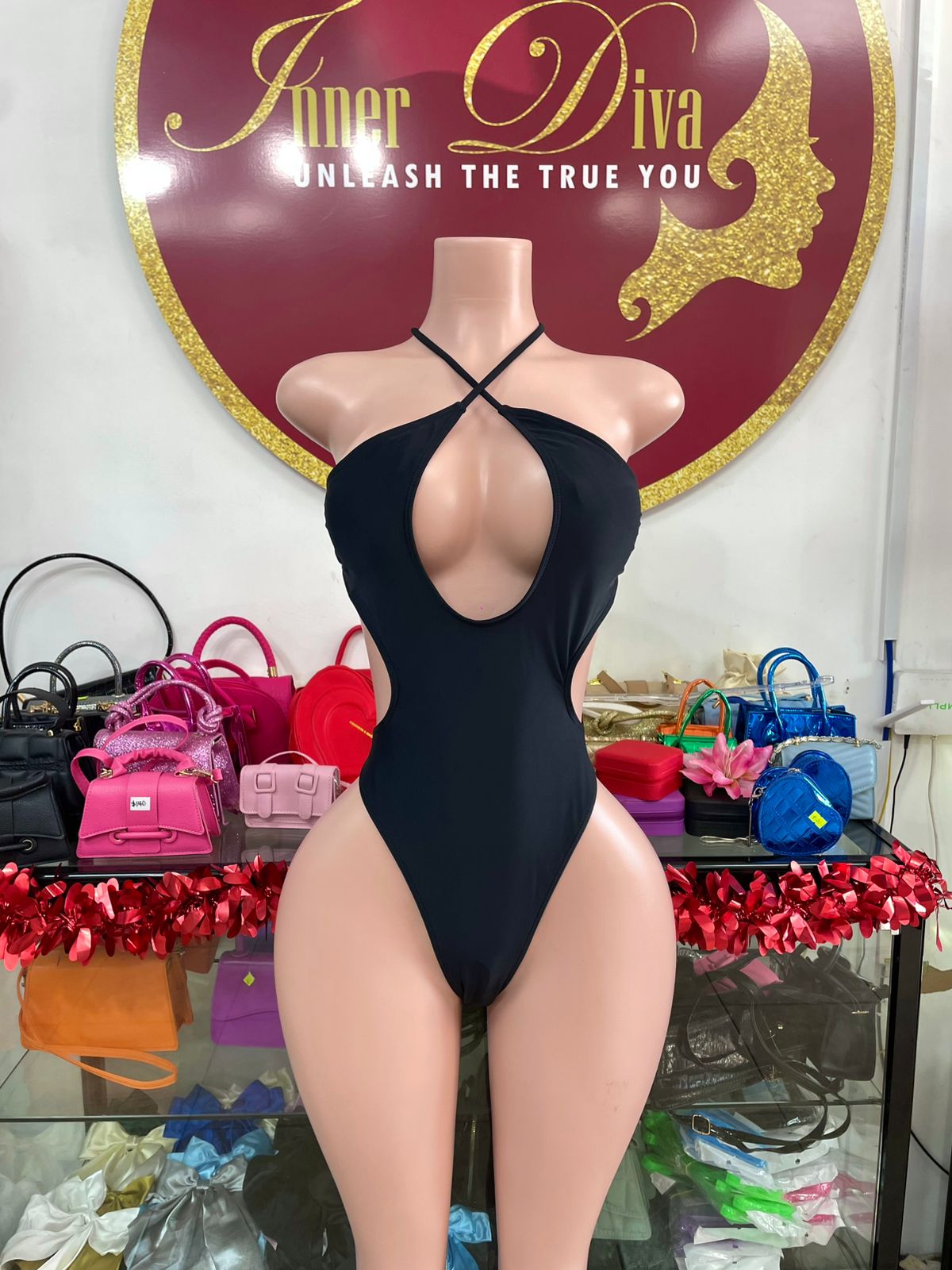 Laira Monokini