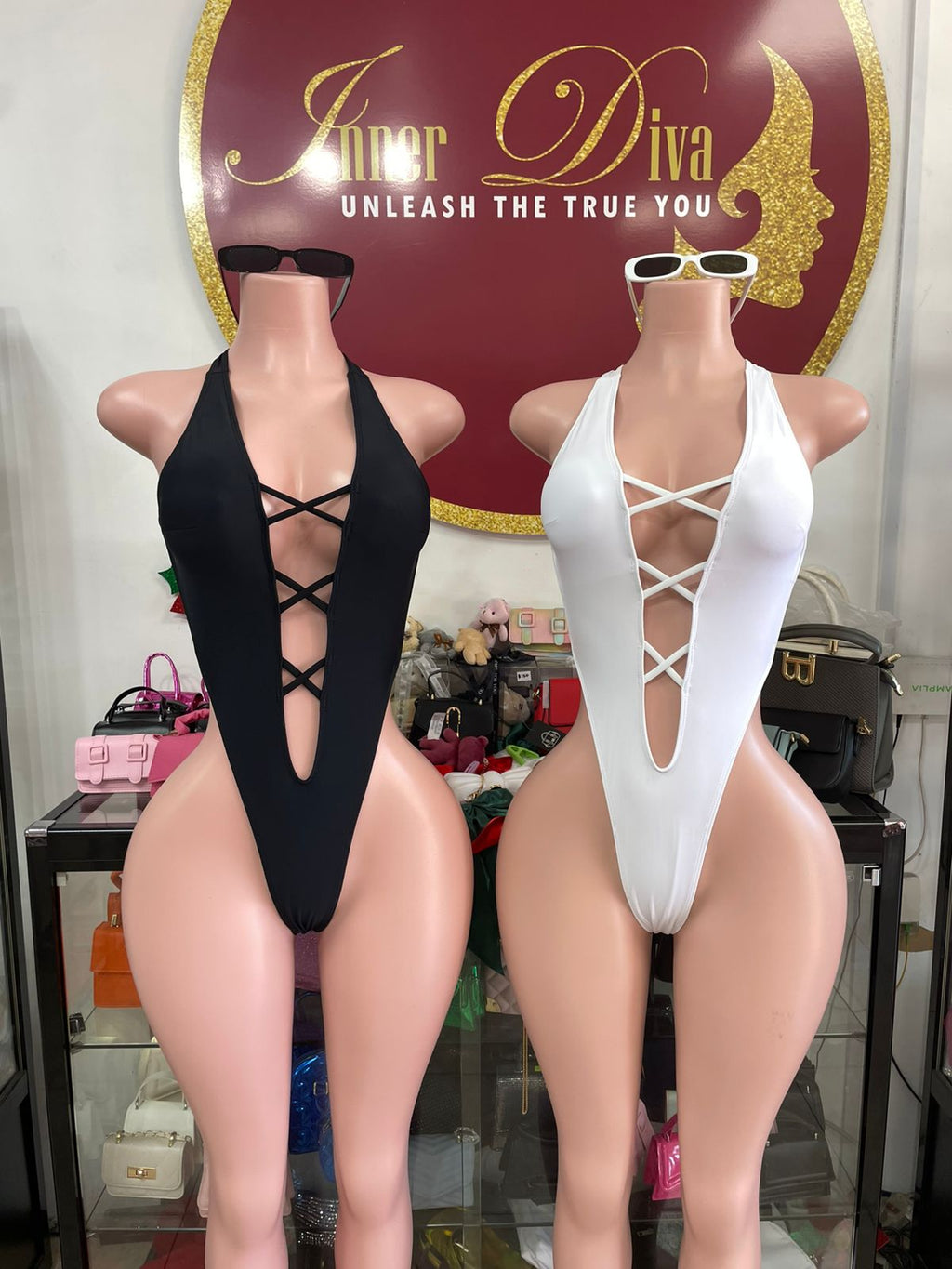 Jessica Monokini