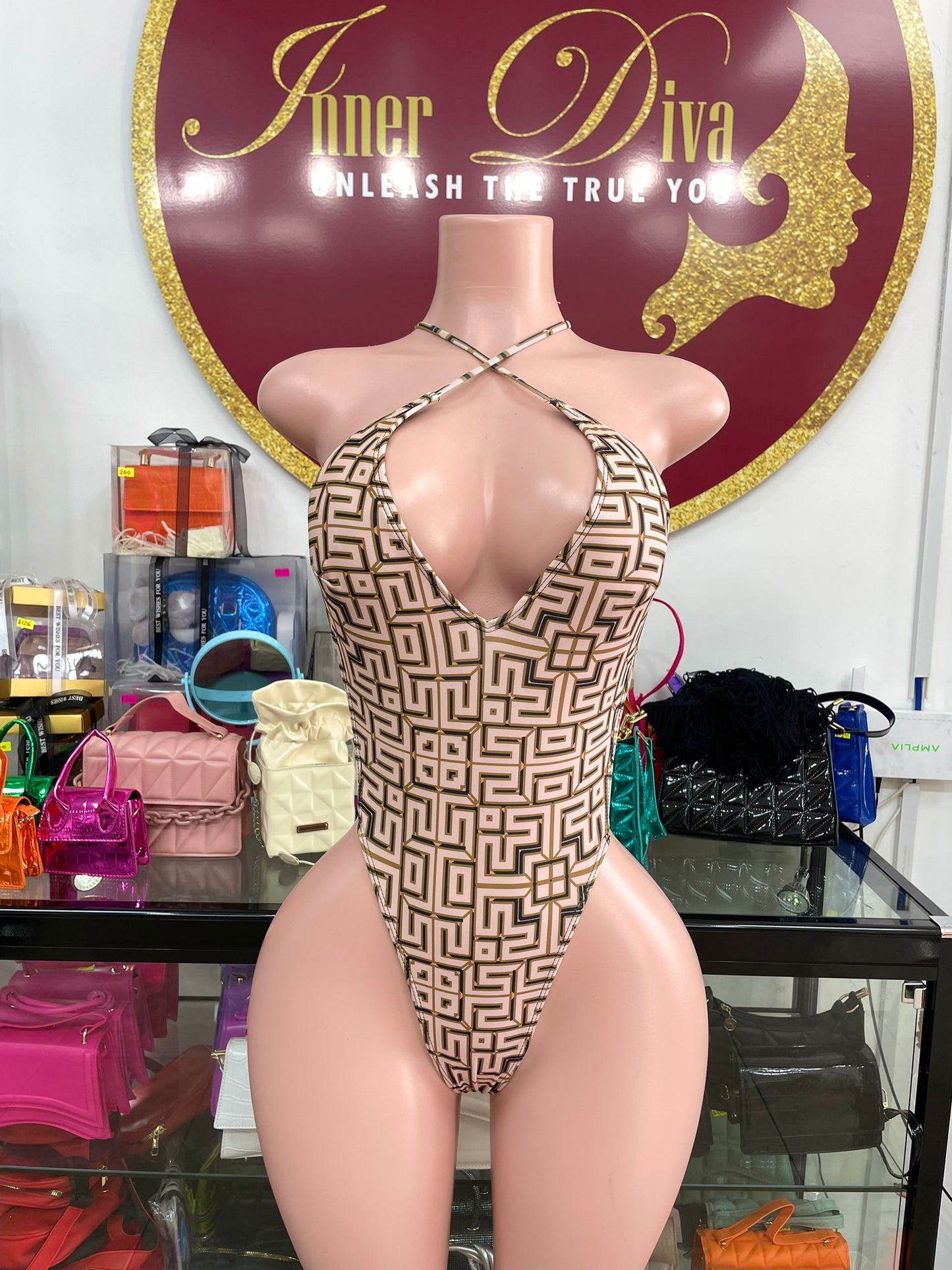 Geometric Monokini