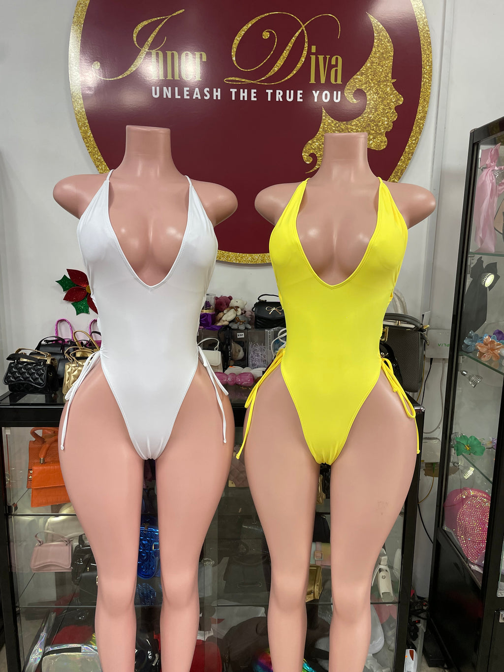 Deep V Monokini