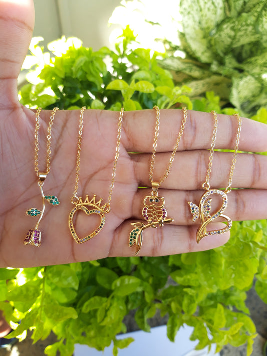 Pendant necklaces