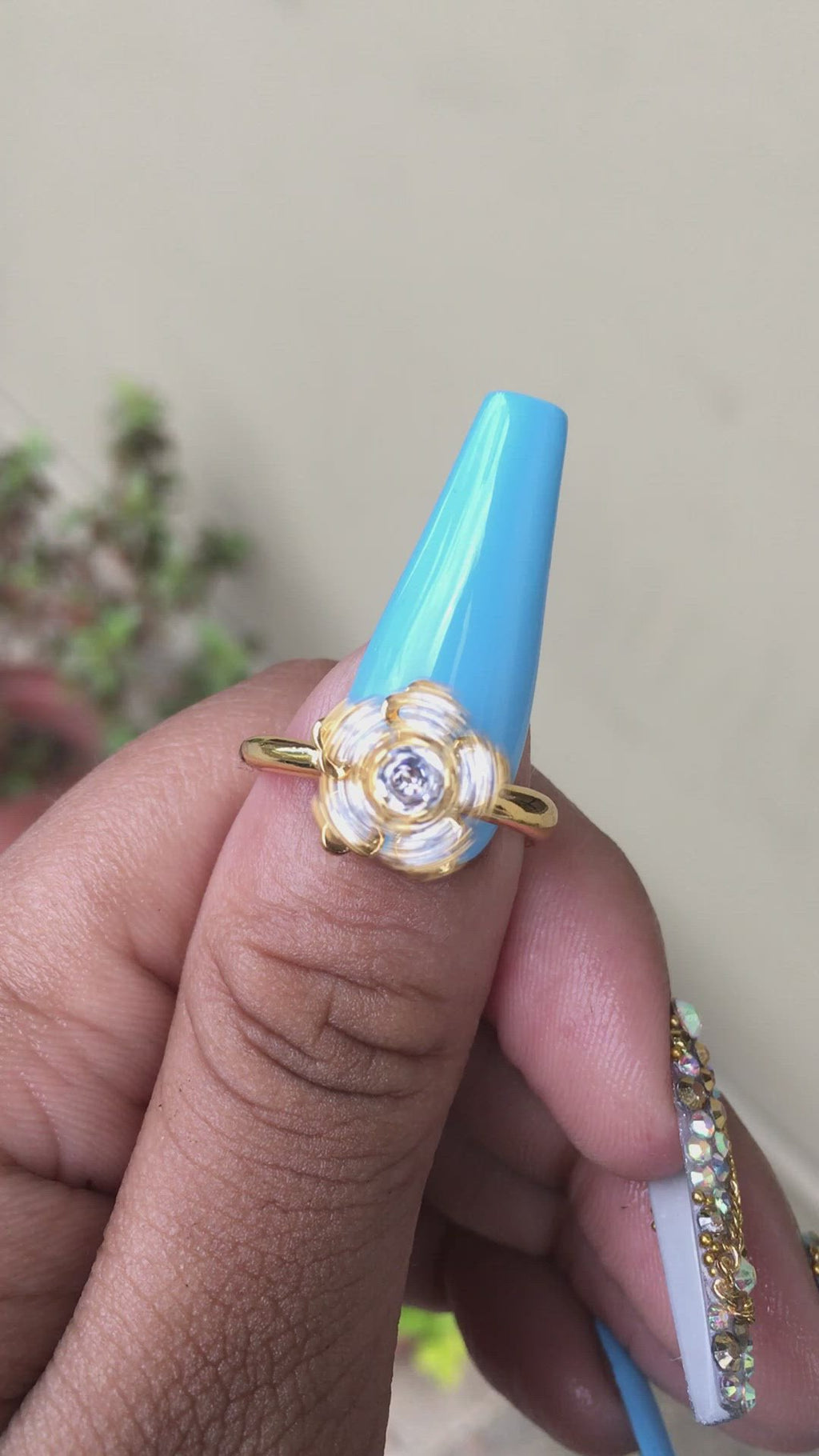 Adjustable spinning ring