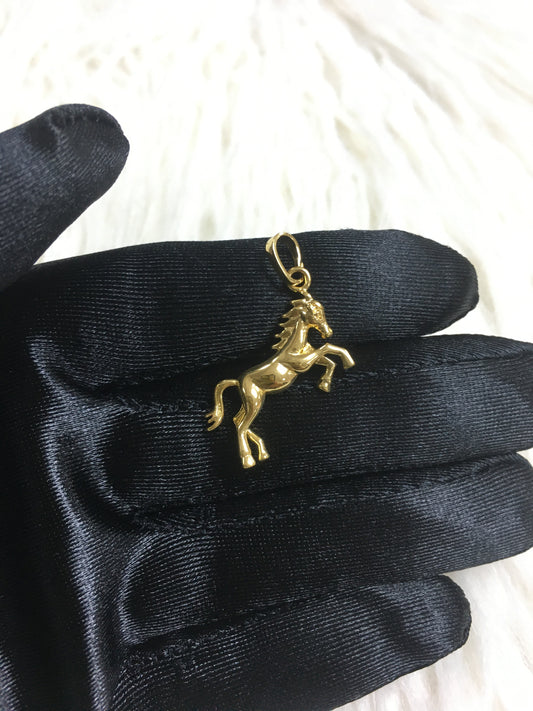 24k gold plated horse pendant