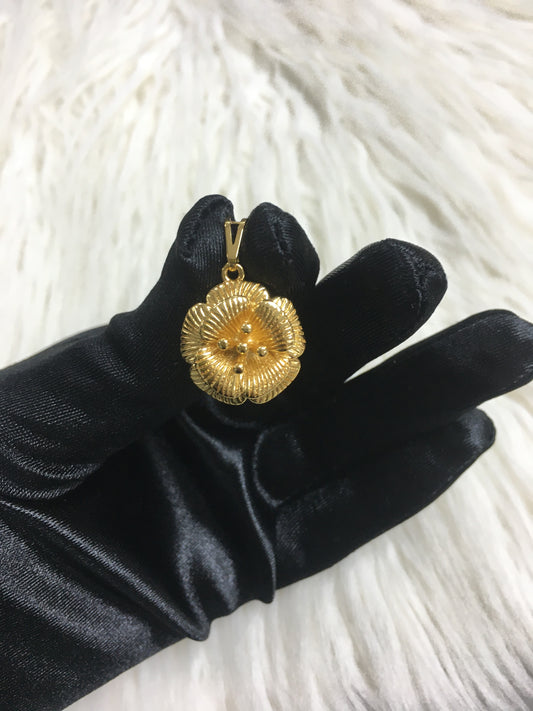 24k gold plated flower pendant