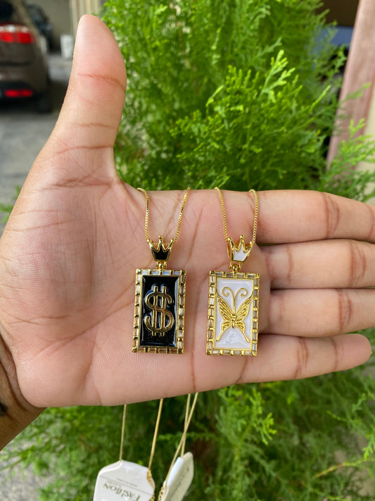 Pendant necklaces