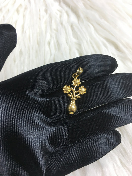 24k gold plated flower pendant